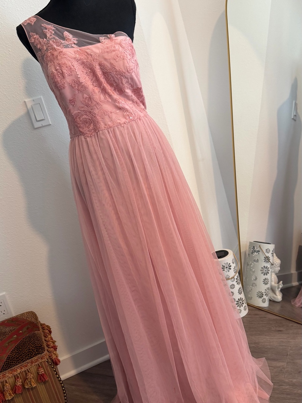 David's Bridal Blush Pink One-Shoulder Lace & Tulle Evening Dress - Picture 2 of 8